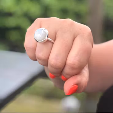Ring HOLI Stor Regnbågsmånsten
