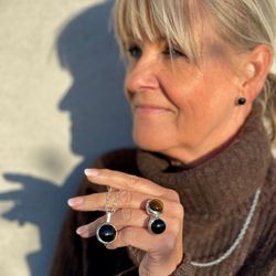 Ring HOLI Stor svart Onyx