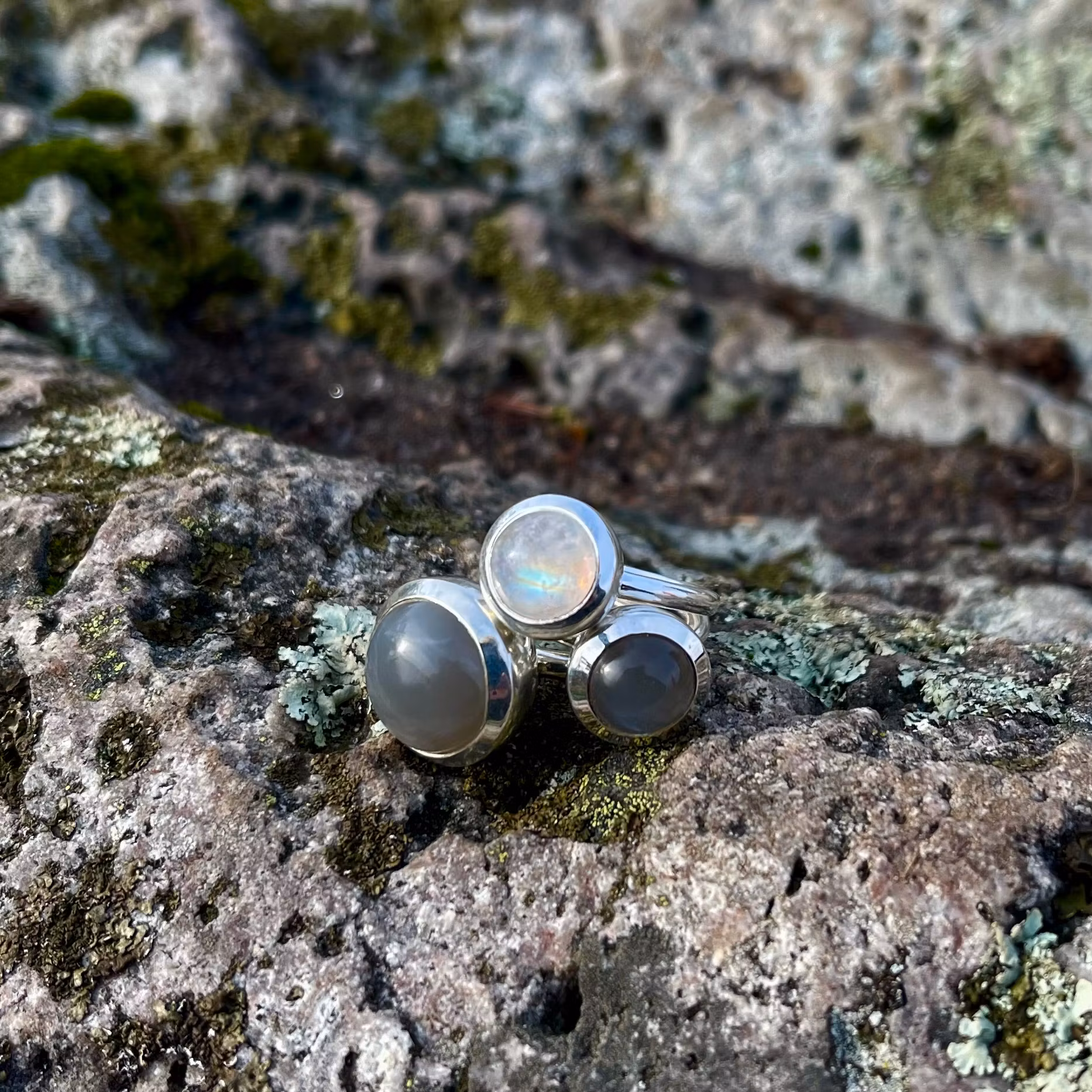 Ring HOLI Big Grey moonstone
