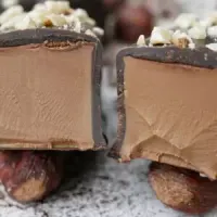 Krämig nougat täckt med mörk choklad 75%, 70g, 1st