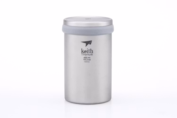 Titanium vattenflaska med tefilter