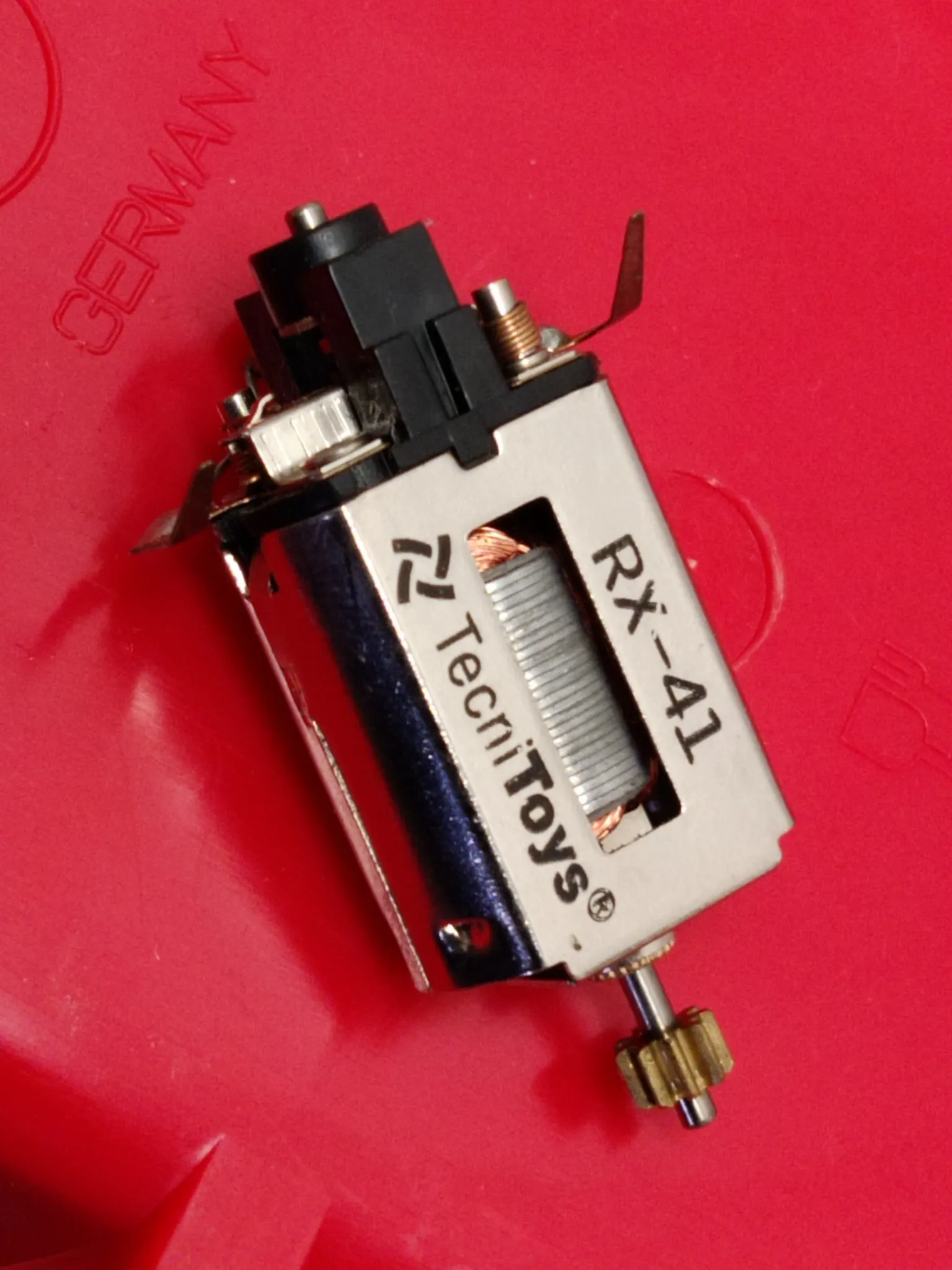 SCX - Motor inkl pinion monterad (RX-41 motor) - Slotcar4Fun