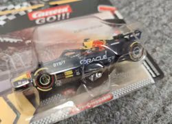 Carrera Go - Red Bull Racing RB19 Max Verstappen - skala 1:43 Analog