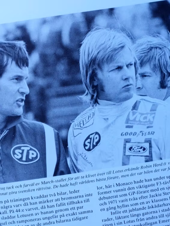 Ronnie - racerföraren - R Månzon - häftad bok 20 x 20 cm, 78 sidor