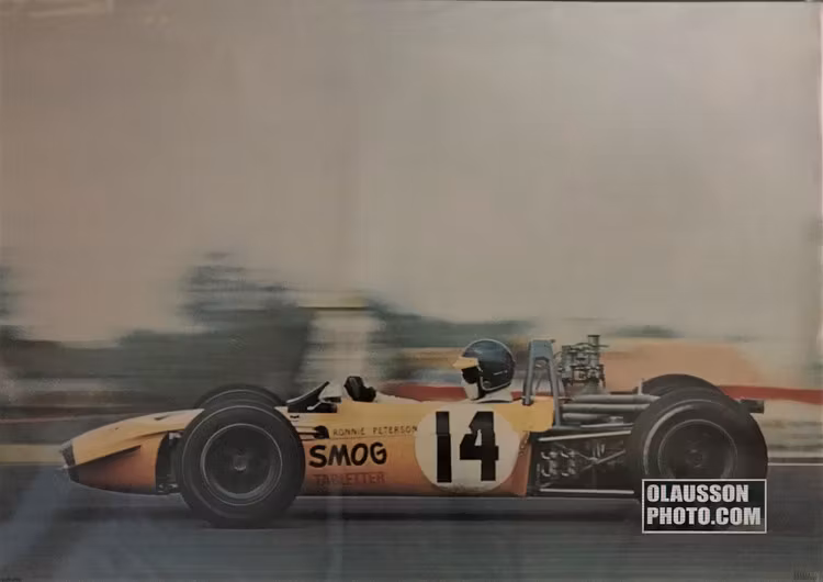1969 - Poster av Ronnie Peterson i sin pippigula Tecno - 70 x 100 cm