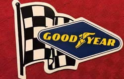 70-tals Grand Prix-dekal från Goodyear - format 70 x 100 mm