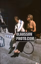 20 personligt utvalda foto av Ronnie från 70-talets första hälft - 13 x 18/19 cm