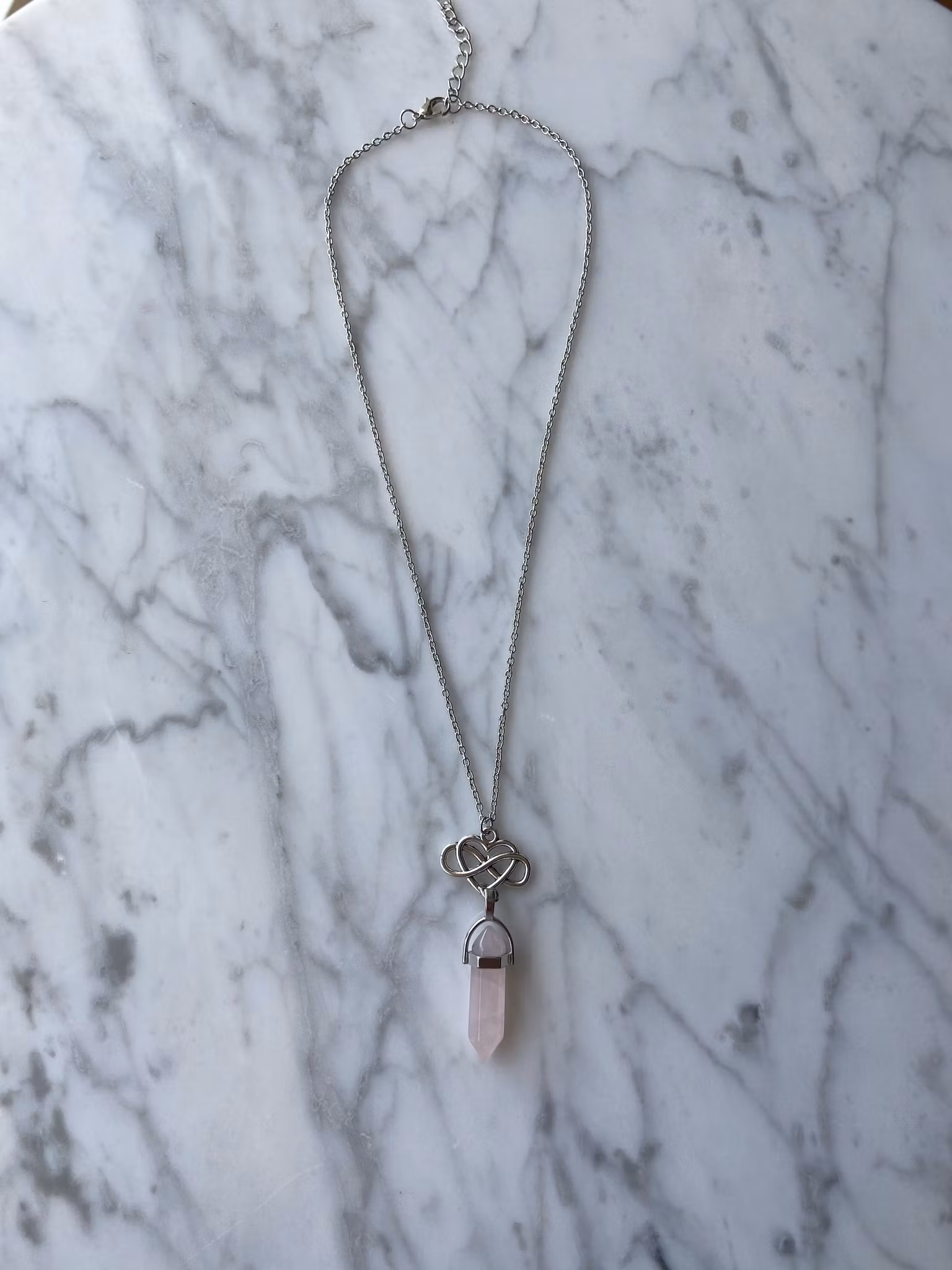 Rosenkvartshänge Infinity Heart (Karlstad)