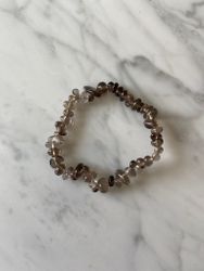 LAGERRENSNING: Armband i rökkvarts 45% rea