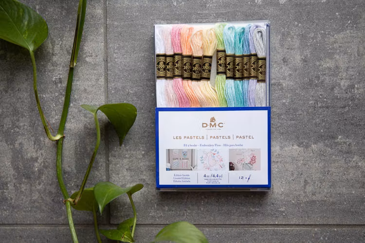 DMC Moulinégarn Pastels   - set med 12 färger