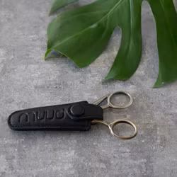 Muud Espoo Black - svart saxfodral i läder