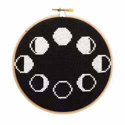 Junebug and Darlin - Broderikit Tavla - Moon Phases