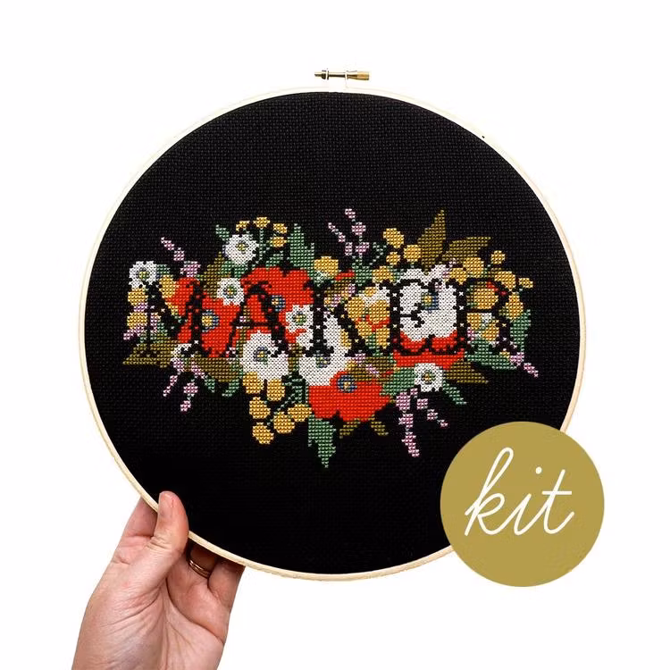 Junebug and Darlin - Broderikit Tavla - Maker