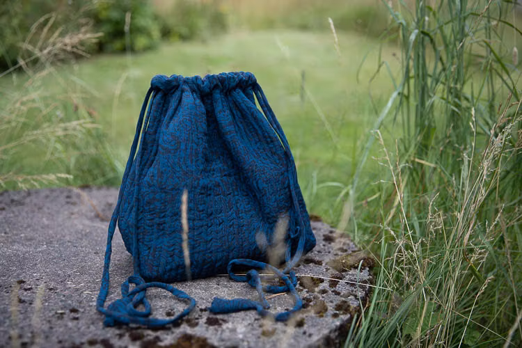 Relove and Roses Luna bag - projektväska #5 i återvunnet tyg