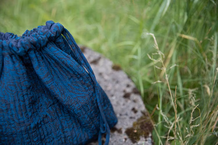 Relove and Roses Luna bag - projektväska #5 i återvunnet tyg