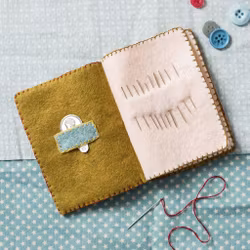 Corinne Lapierre - Needle Case Felt Craft - kit för att sy ett nålbrev i filtsömnad