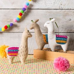 Corinne Lapierre - Llamas Felt Craft - kit för filtsömnad