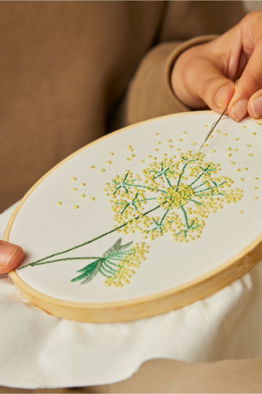 DMC Mindful Making - The Woodland Walk - kit med två broderier