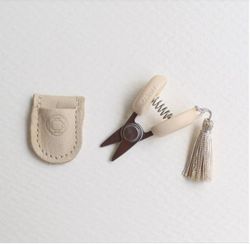 Cohana Seki Mini Scissor - liten sax med läderfodral