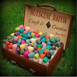Nutscene - Natural Raffia - naturlig raffia i många färger