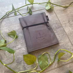 Seeknit Curve First Grey - set med 12,5 cm ändstickor 2.75 - 5 mm i grå tygväska