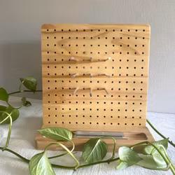 Blockningsbräda i bambu med metallpinnar