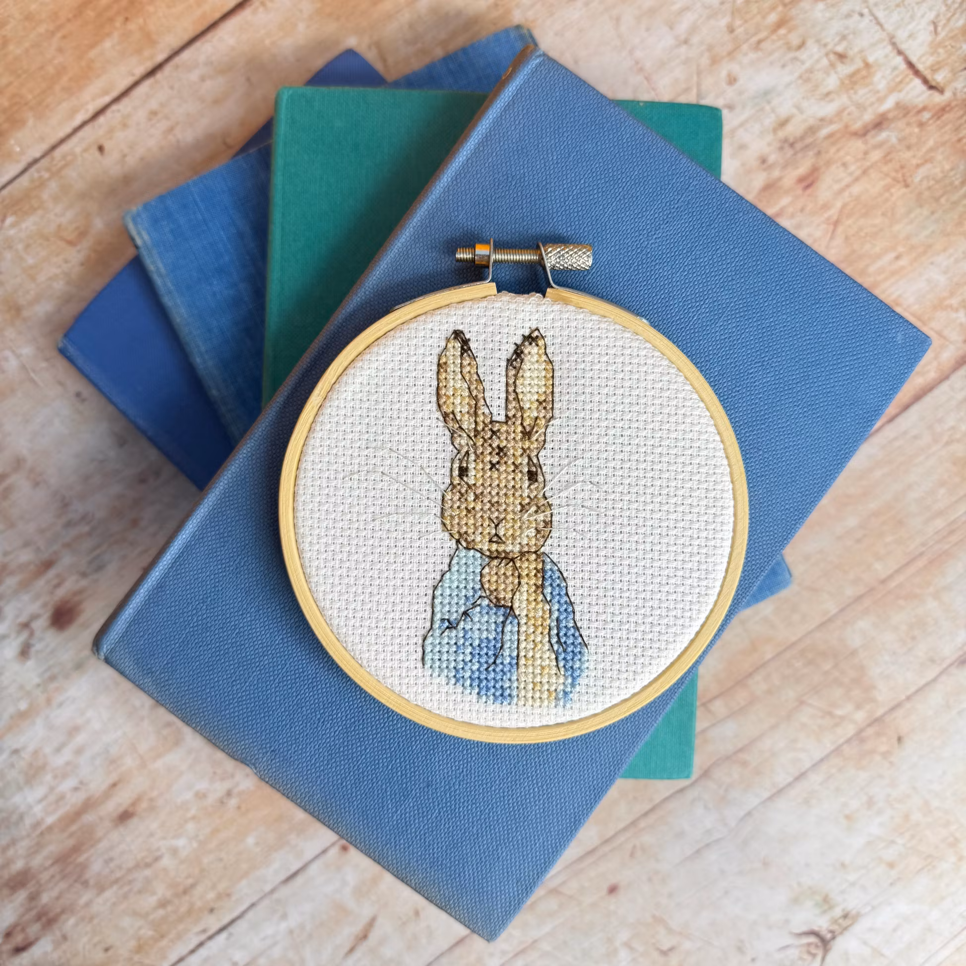 My Crafty Kit Company Beatrix Potter Embroidery Kit "Peter Rabbit" - broderikit med Pelle Kanin