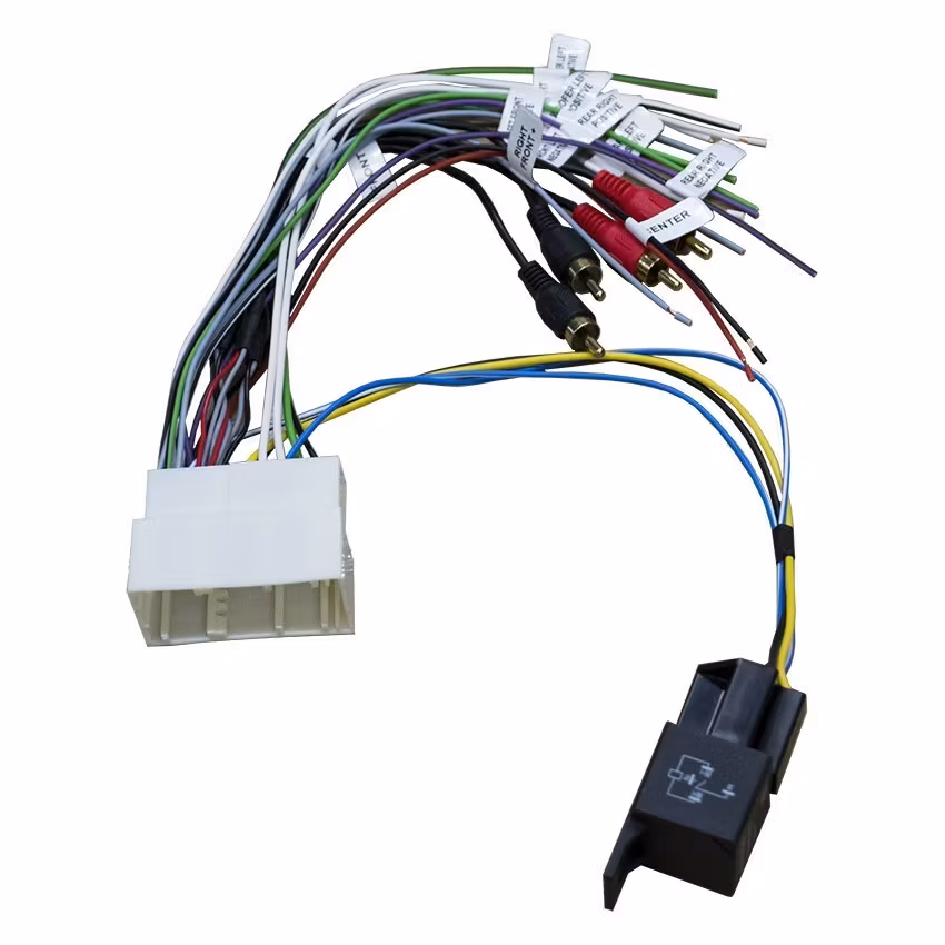 FOUR Connect 4-BMW-O1 amplifier harness BMW - RCA