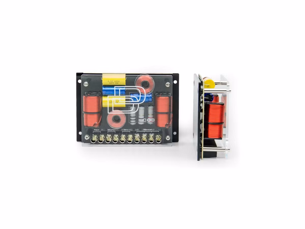 Digital Designs High-End 3-tie jakosuodin