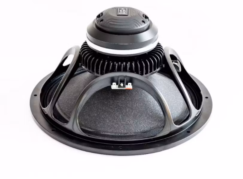 Eighteen Sound 15NCX910N – 8 + 8 Ω