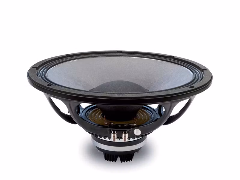 Eighteen Sound 15NCX750 – 8 + 8 Ω