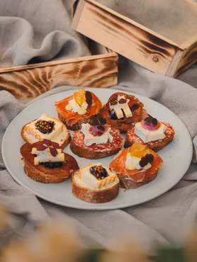 Snittbox - 8 färdiga snittar med pålägg/fyllning