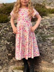 Carmen Pelpum topp og kjole