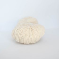 Ask Ullgarn - Ubleket hvit - 6057