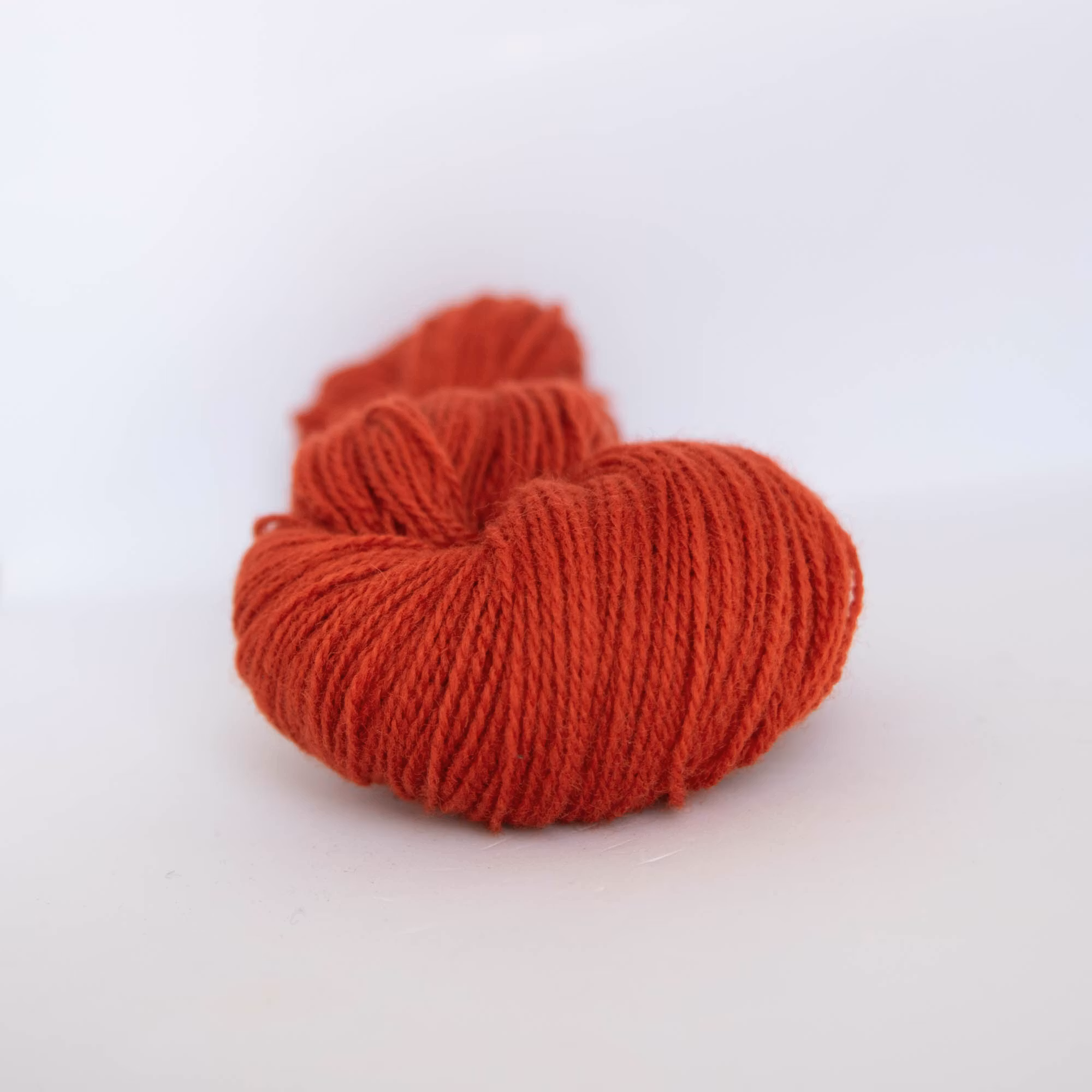 Ask Ullgarn - Mørk Terracottarød 6003