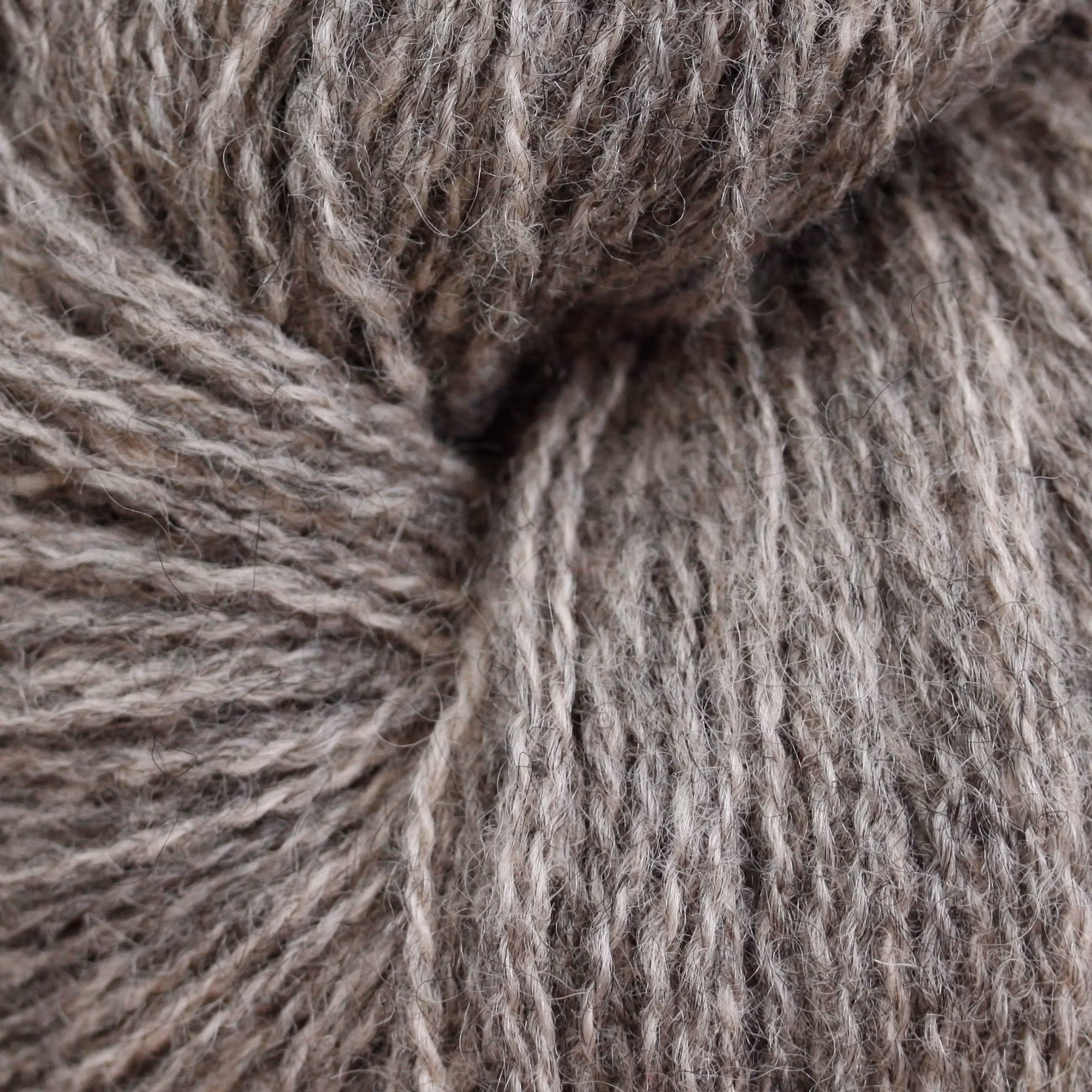 Sølje Pelsullgarn - Lys Rødlig Beige (2136)