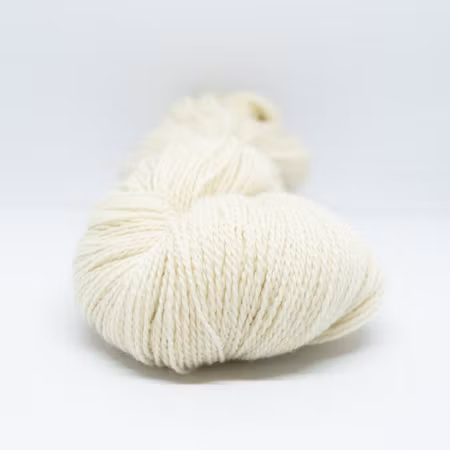 Huldra Kamgarn - Ubleket Hvit - 8026