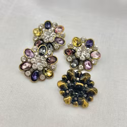 Strass blomst med flere farger – 23mm