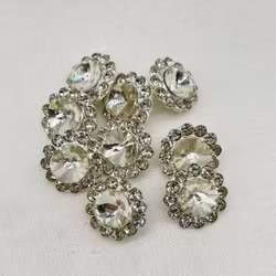 Strassknapp med blomst i sølv, 14 mm