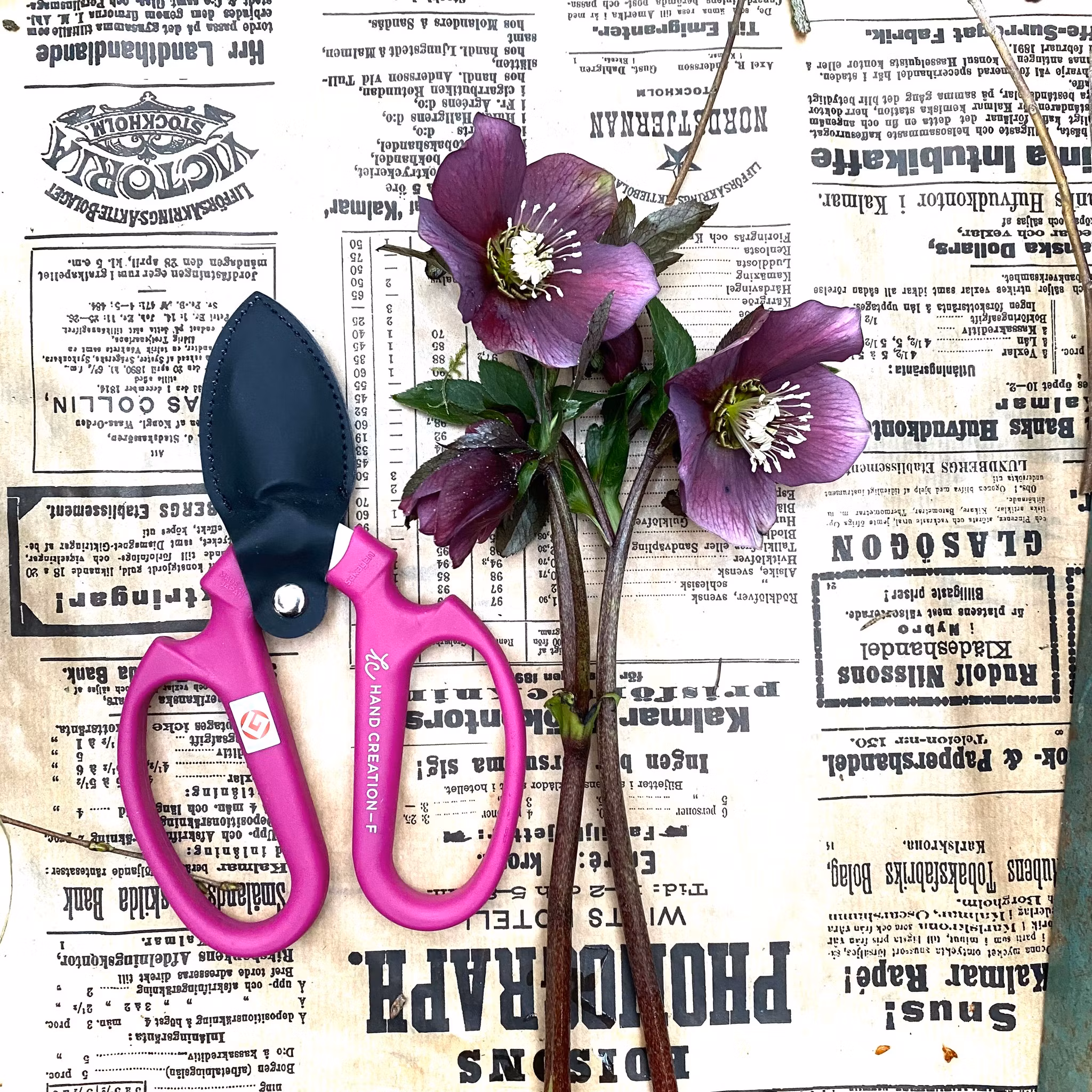 Sakagen floristsax Mörkblå