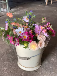Blomsterdag - lär dig om sommarblommor och binda buketter 6.9.2025