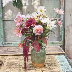 Blomsterdag - lär dig om sommarblommor och binda buketter 6.9.2025