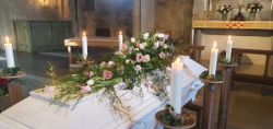 Sirligt blomstertäcke