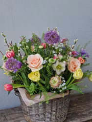 En vårig Blomsterkorg