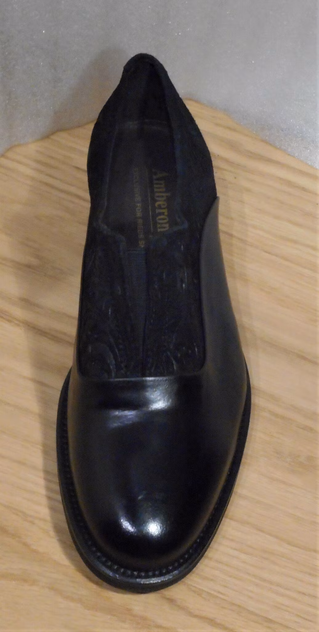 Svart loafer med Paisleymönstrat skinn - fabrikat Amberone