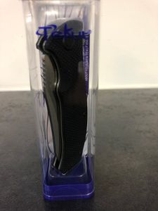 Tekut Tough Fällkniv – skarp Sandvikstålskniv med säkert grepp