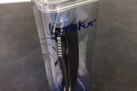 Tekut Tough Fällkniv – skarp Sandvikstålskniv med säkert grepp