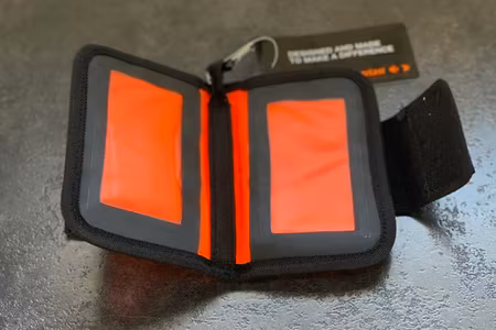 NeverLost licensbok – praktisk förvaring av jaktlicenser