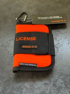 NeverLost licensbok – praktisk förvaring av jaktlicenser