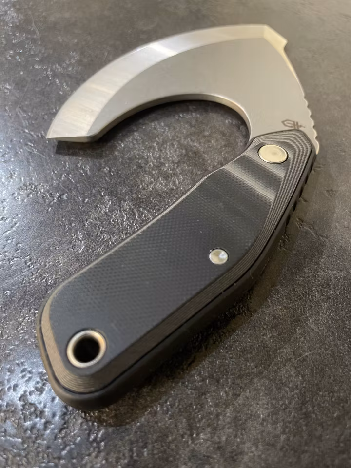 Gerber Downwind Ulu – Flåkniv med fodral i vaxad kanvas